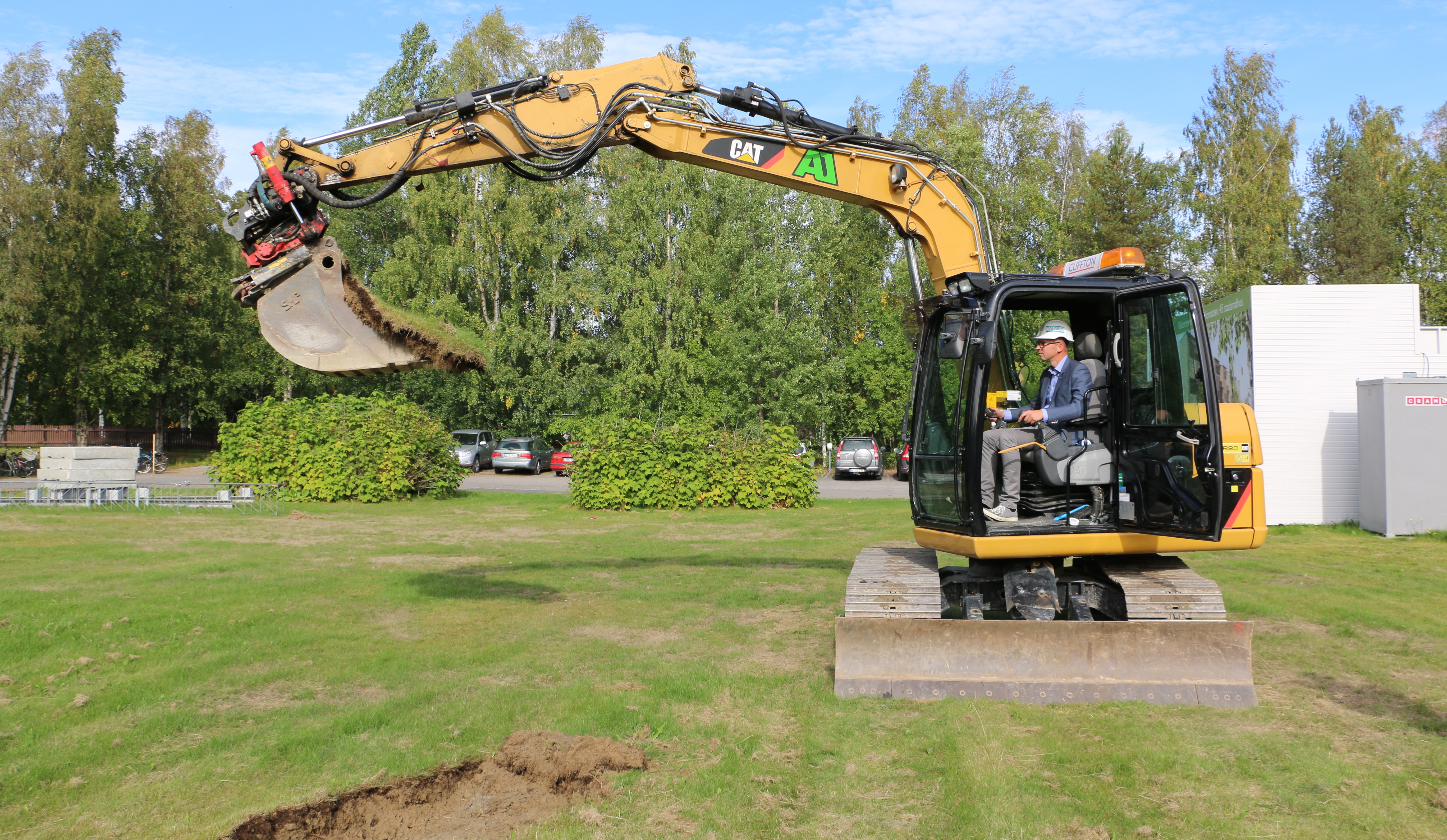 Niklas i grävskopan