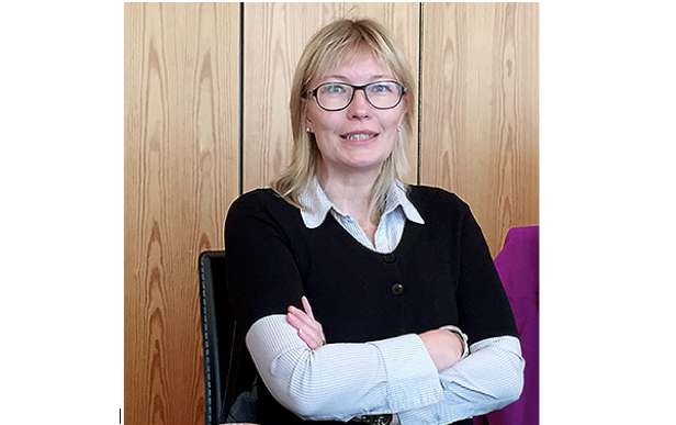 Anna-Lena Fjellström ska fördubbla gästnätterna