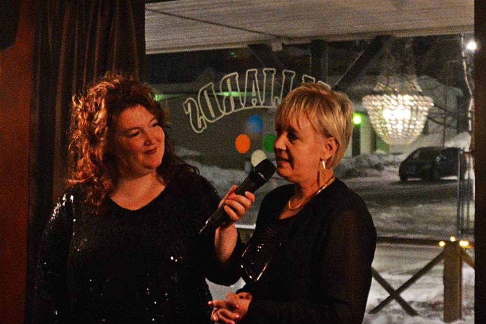 Kati Sihvola intervjuas