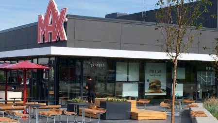 Max öppnar i Rotebro