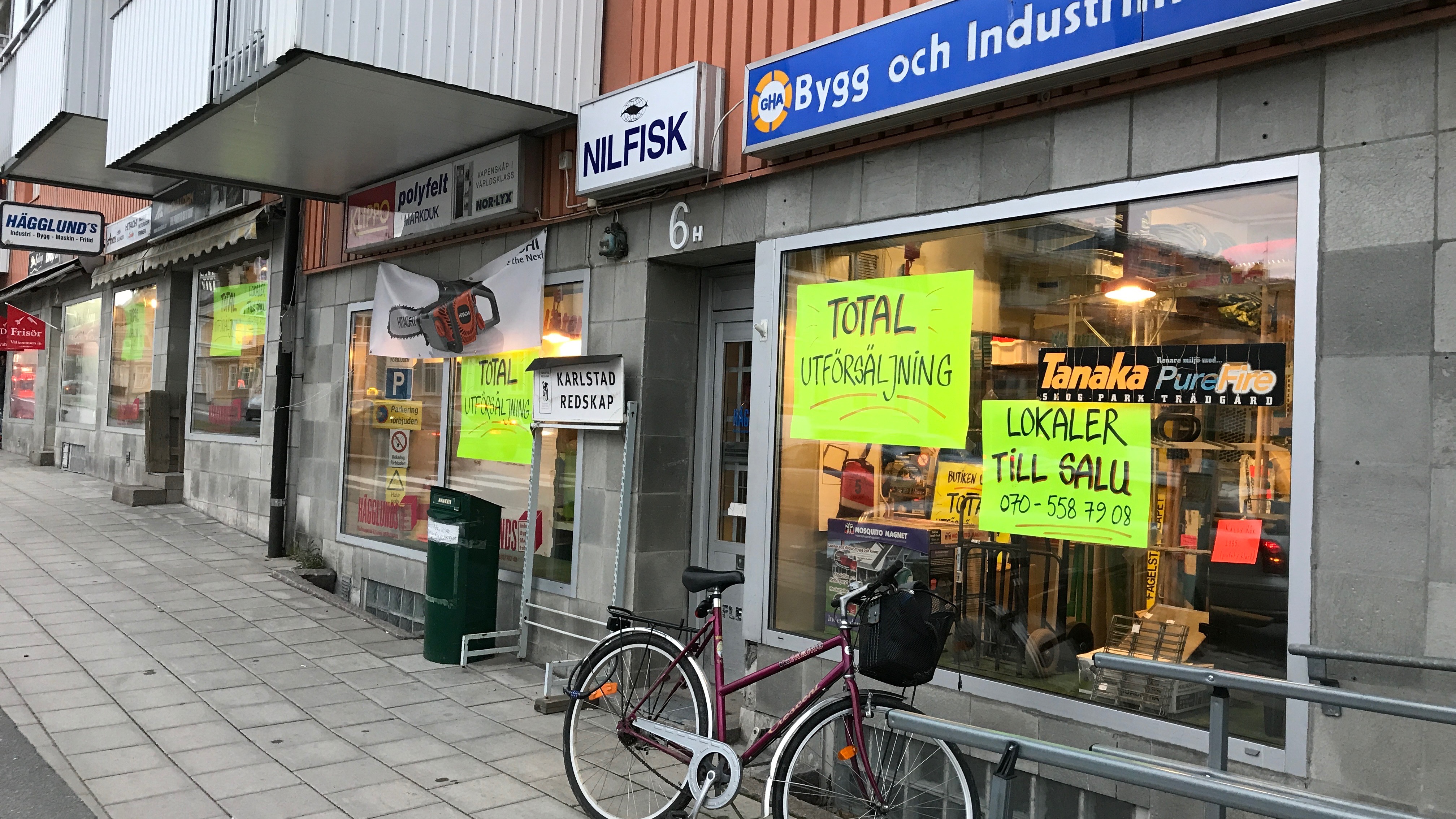 Hägglunds stänger butiken