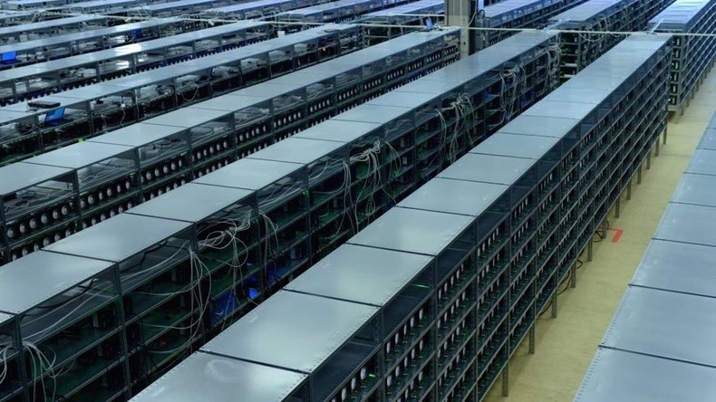 Kncminer datacenter