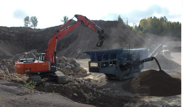 Rocklast toppar Almis tillväxtliga