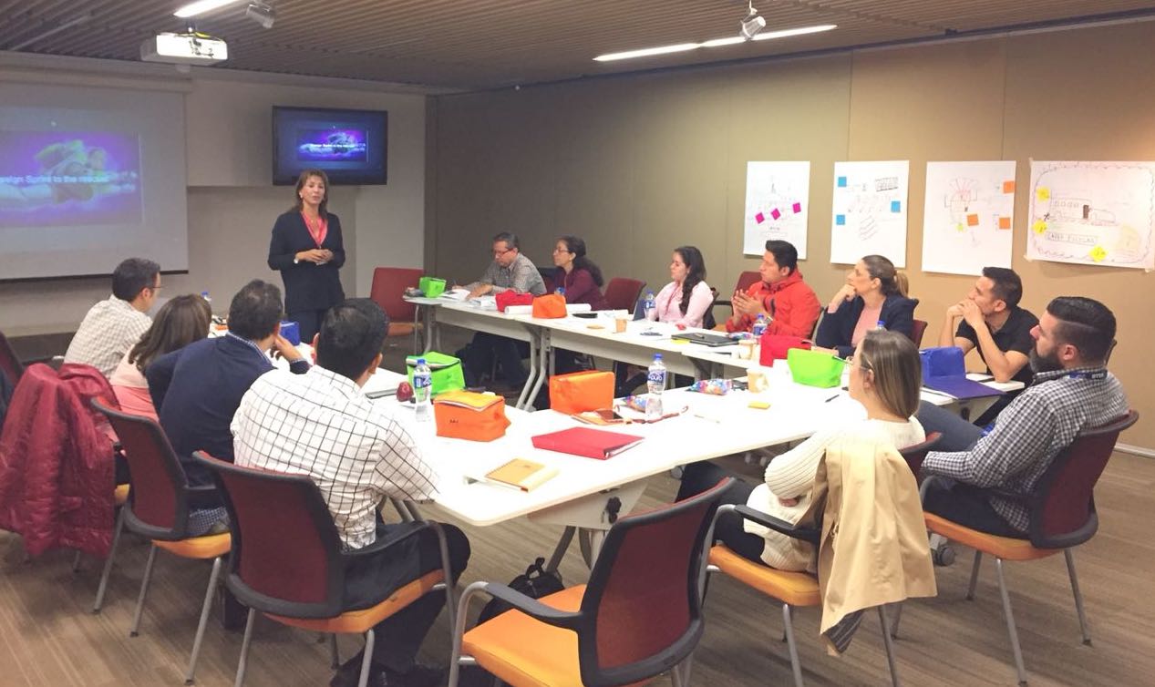 Caro Salazar Utbildar