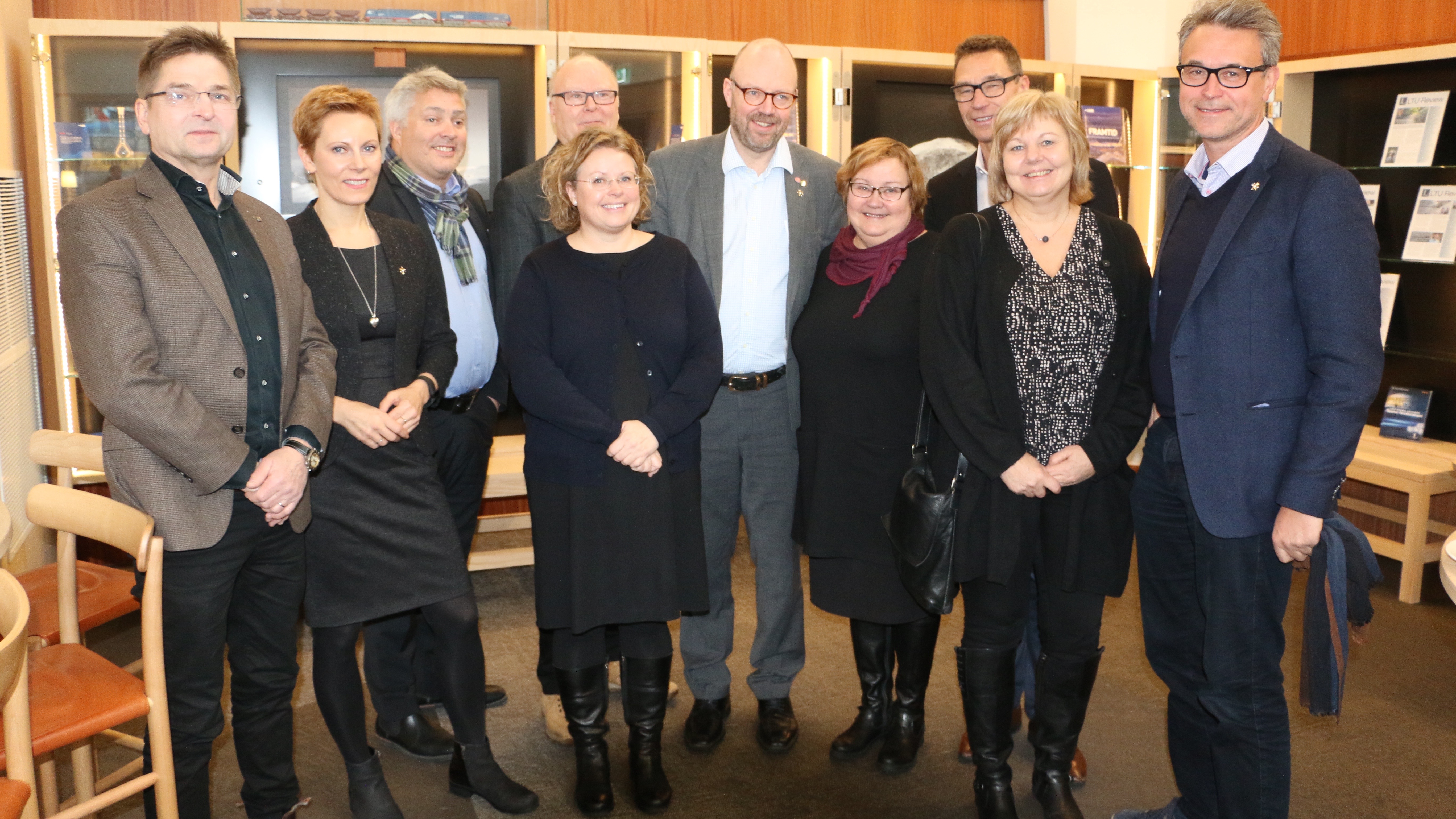 Norrmän på frukost i Luleå